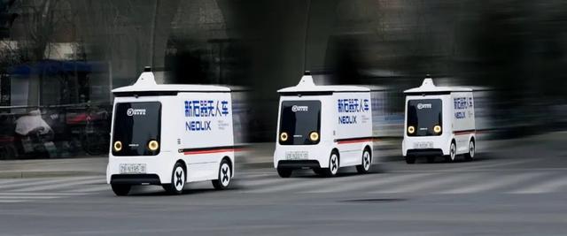 他用送快递的手，造出全球第一无人车