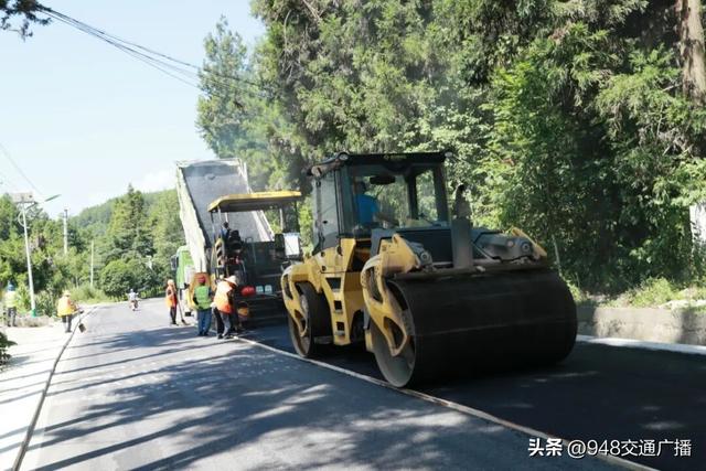 路美业兴！G318利川段70公里“美丽公路”焕新颜