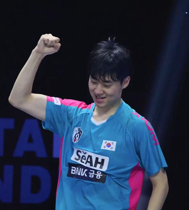 单打16强出炉！孙颖莎压轴晋级；中日4人出局；韩国女单全军覆没