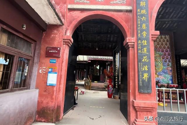 成都北门外超级精巧的古寺，越来越多的人前往，地铁直达!