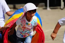 一年减少1.48万所，生源暴跌：幼儿园关闭潮背后，对谁冲击最大？图片