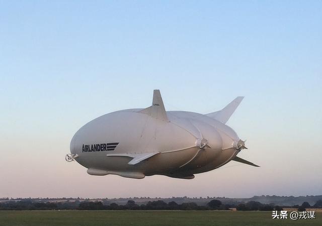 英国飞艇“减臀”没用？零碳+3小时跨洋才是王炸！还能载百名旅客