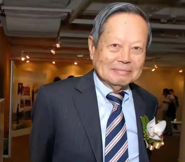 翁帆也没想到，杨振宁去世不到24小时，夫妻俩的口碑都实现暴增！
