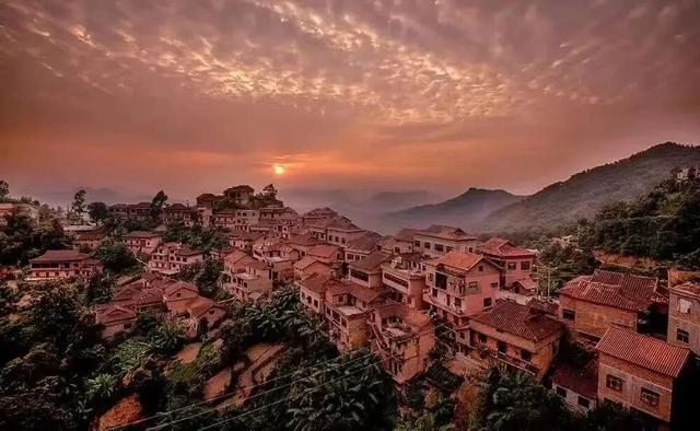 乘坐高铁至兴义南站的旅客，可享受这项旅游优惠→