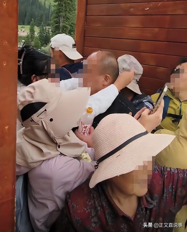 网红桥再次断裂后续：有孩子被冲走，家长发现定位，员工骑马救援