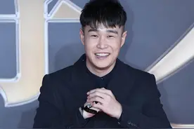 09年小沈阳火出天际，连刘德华都避其锋芒，却因两件小事销声匿迹图片