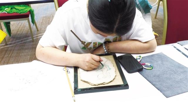 敦煌：科技护脉 文旅造血 丝路传声