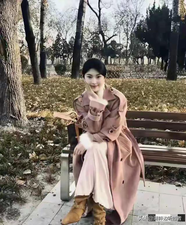 河南郑州一校花 169cm身高 身材拥有黄金比例 散发迷人身材魅力