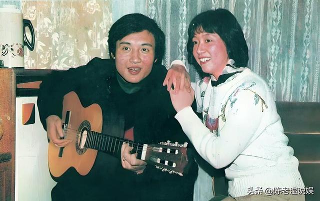 他被谢霆锋打成重伤，发妻6次流产绝情离开，如今街头卖卤肉为生