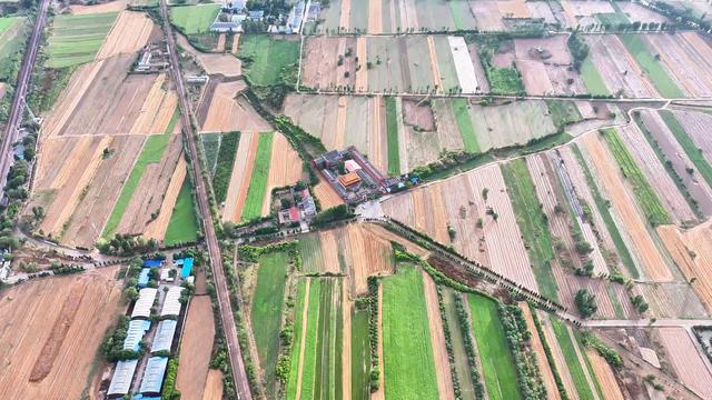场突然的暴雨、一座尴尬的孤塔、一条失落的轵关陉