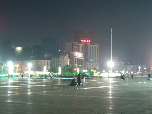 2005年的南昌，八一广场最动容的时代
