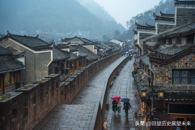 凤凰古城简介