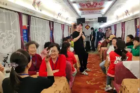 兰州铁路局清明假期开行“环西部火车游”系列踏青赏花专列图片