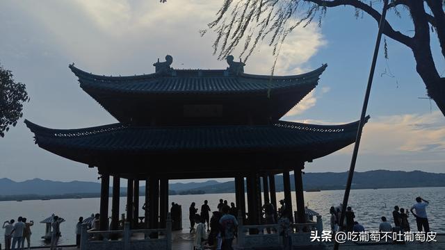 徒步游西湖，四万步你能受得了吗