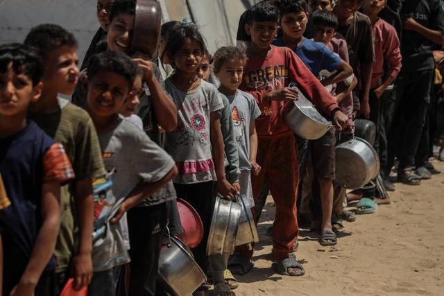 欠税当借口？以军强闯联合国机构，规则底线被碾碎