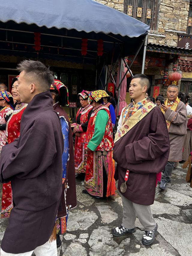 踏迹寻旅：今次旅行，幸运的是巧遇嘉绒藏族传统婚礼