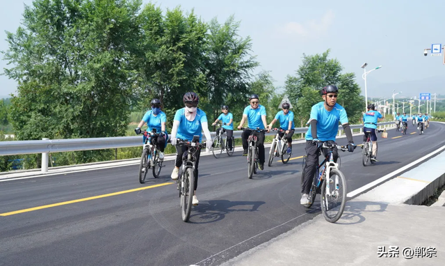 解锁峰峰元气满满的秋天