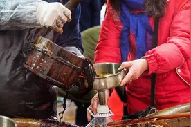 都是酱油，为啥要分生抽和老抽？“抽”指的又是什么意思？差别挺大，看完涨知识了图片