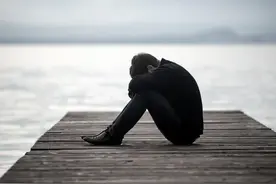 36岁不结婚的大龄单身男青年，活出了菩萨的模样。图片