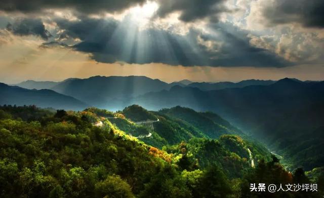 这5个宝藏避暑地，白天耍水、晚上盖被子，本地人都私藏！