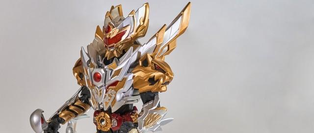 铠甲勇士新生小天回归救场，真相背后的盲点与误区