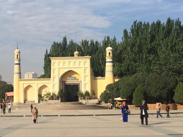 如何玩转大美新疆？新疆旅游的季节选择和游玩全攻略