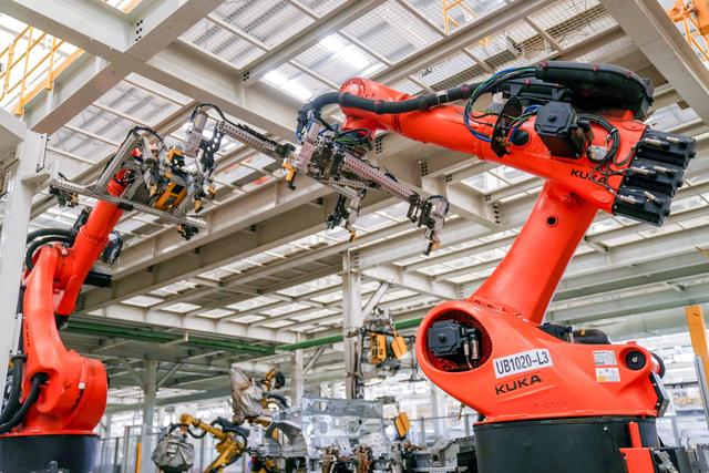 10年烧掉100亿美金	，苹果史上最大“烂尾	”，为啥造不出一台车？