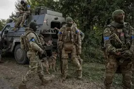 俄乌战场上冲锋枪失宠了？我军最新型的171冲锋枪，该怎么办？图片