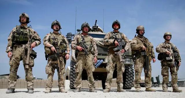 从绥靖到松绑，二战战败国扩军背后，美国的"借刀杀人"算盘