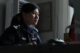 烟台女警练就“火眼金睛”：在海量图像中追踪真相图片