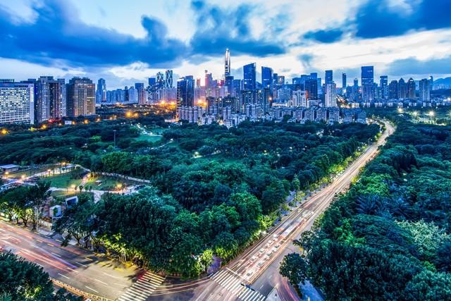 爆了【深圳福田攻略】99%游客错过！CBD里竟藏着一座“天空之城”