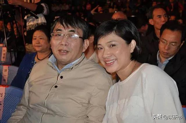 原来她们是聂卫平妻子	，第一任棋手，第二任王刚妹妹 第三任最特别