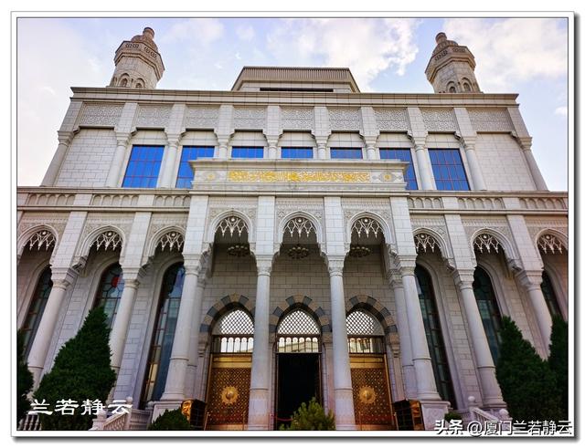青海西宁市区里的几座清真寺 & 下南关美食街