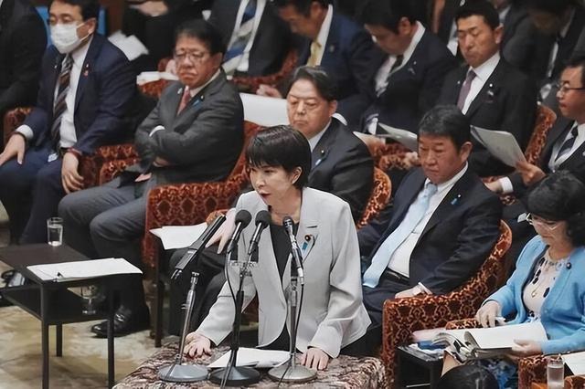 美日通话不到48小时，高市对中国亮出最新立场，日本官员已读乱回