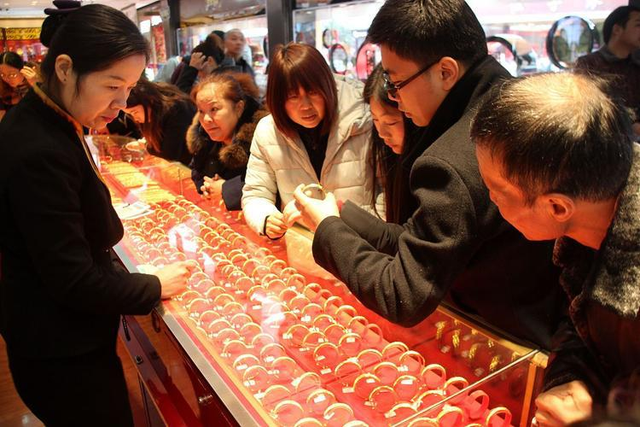 突破4009美元/盎司！纽约金价再创新高，2026年还要接着涨？