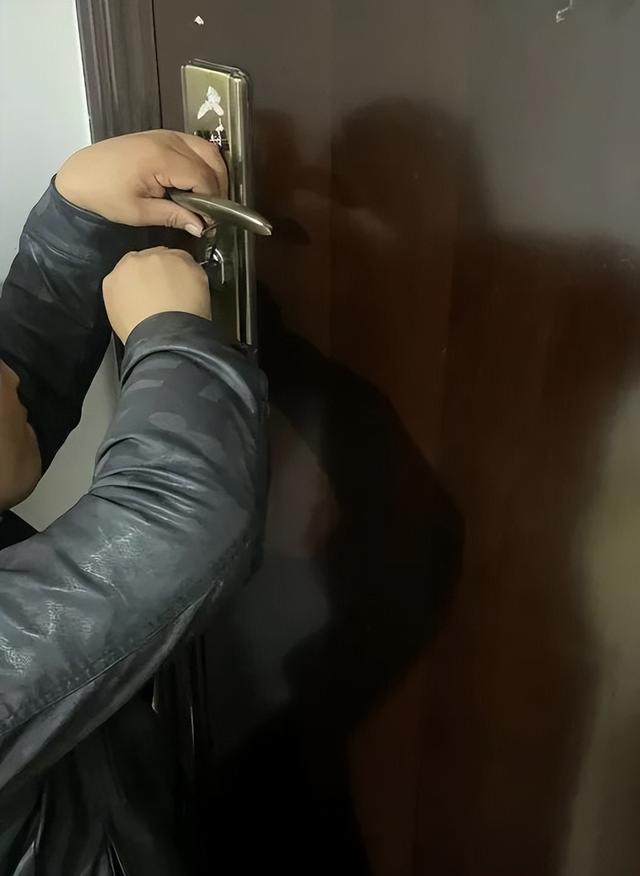 我把“机械门锁”换成“指纹锁”半年后，发现两者区别真的太大了