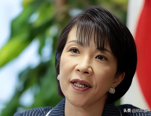 琉球不属于日本！中俄军队包围琉球，韩国紧急避险，高市怕啥来啥