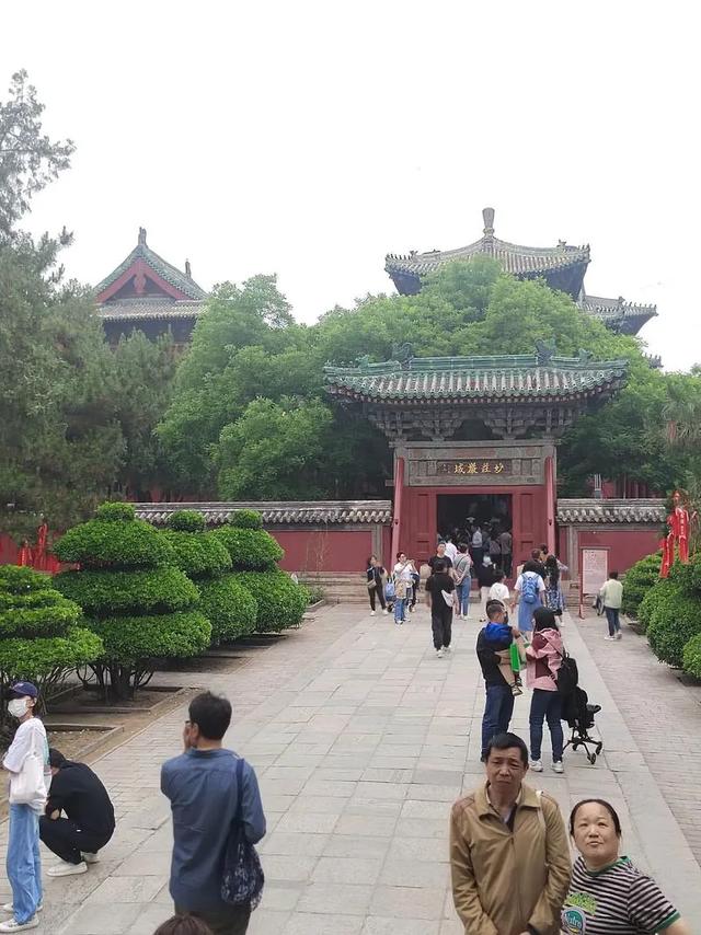 我是上海人，刚从河北正定回来，实在忍不住想说：对正定5点印象