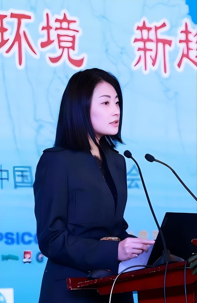 娃哈哈遗产风波没完	，宗馥莉再传3大重磅消息，孟晚舟真没说错