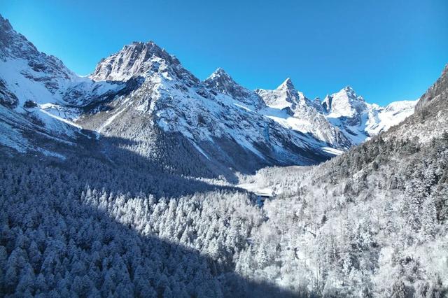 浙阿共进 山海和鸣 | 毕棚沟携冰雪盛宴亮相温州