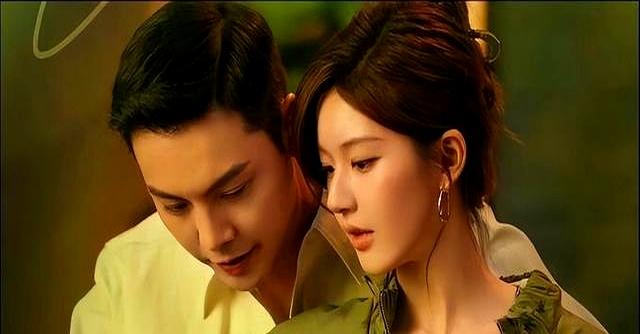 《许我耀眼》中13岁小孩哥，不仅三搭赵露思，还演过陈伟霆小时候