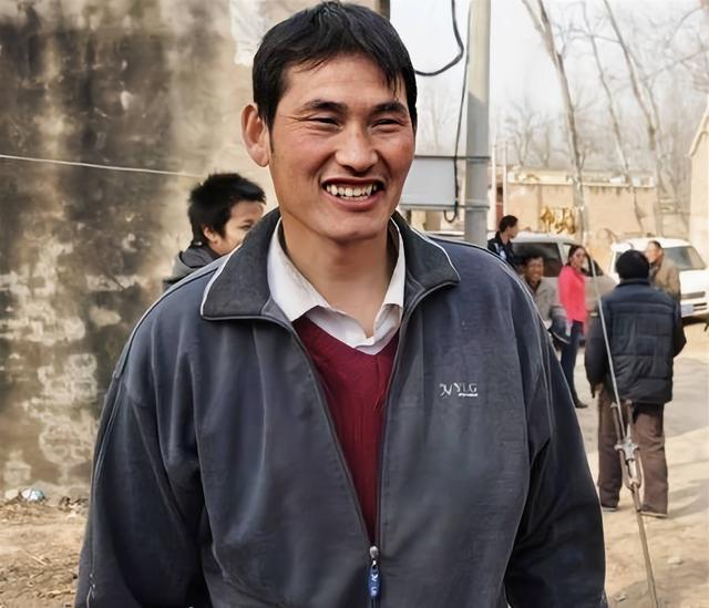 朱小伟做梦也没有想到，离婚四年后，前妻陈亚男没能活成真实自己