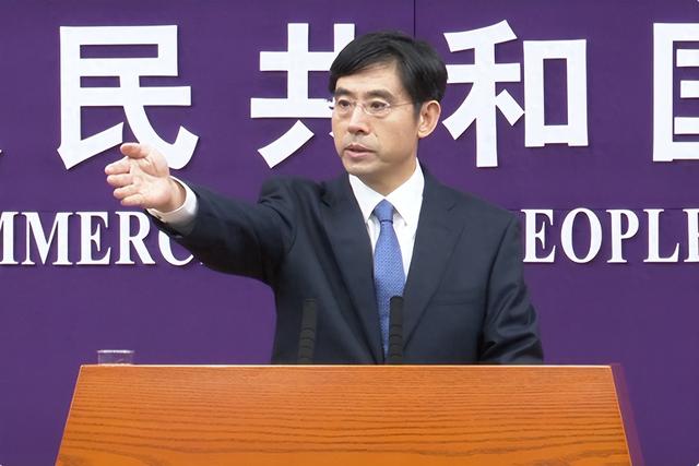 荷兰代表在北京两轮谈判后，当初嚣张跋扈的样子，现在一点都不剩