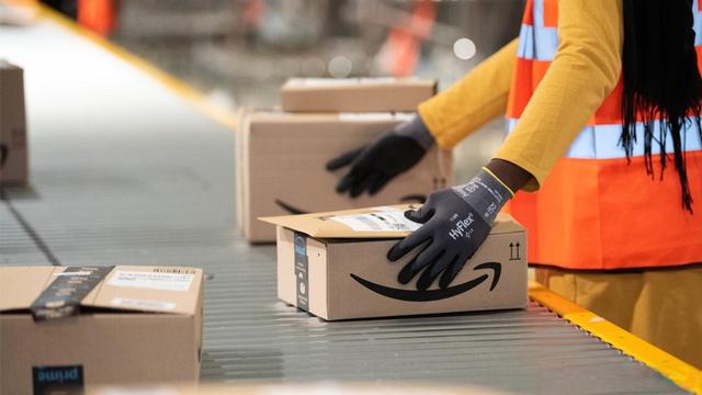 亚马逊3万白领失业！老板直言AI能干活，科技圈裁员潮再升级