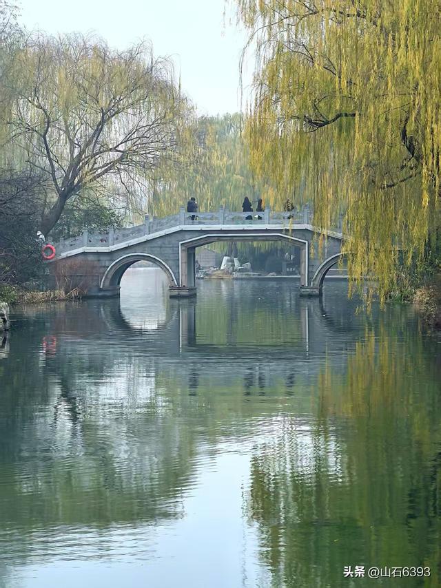 新华社原军事记者陶俊峰泉城美拍：《冬雾中的大明湖》