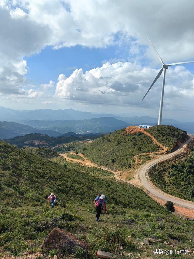 永定奥杳梯田穿越九十九岽徒步