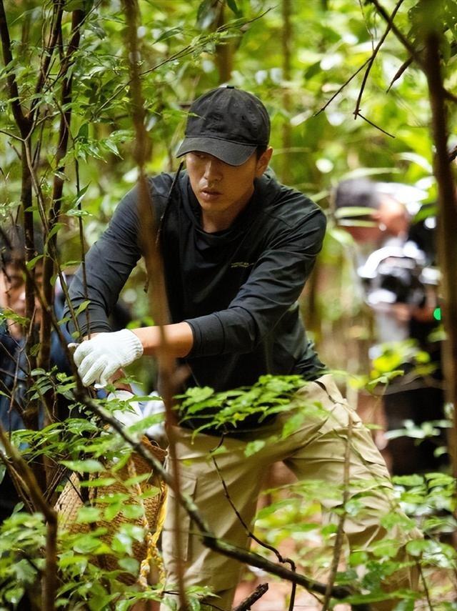 “闲人水哥”王昱珩：20年不上班靠玩成亿万富翁，他凭啥这么狂？