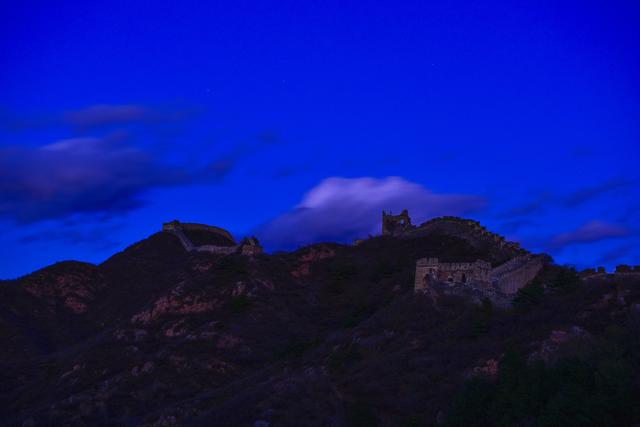 夜幕下的金山岭长城！