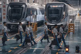 开最快的车！19号线司机来了！图片