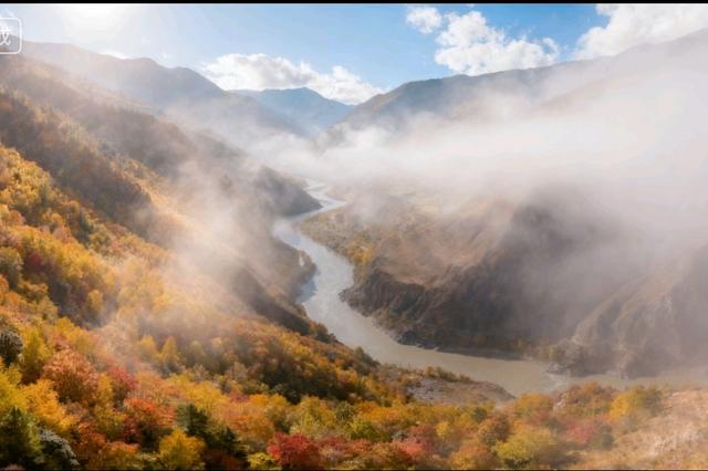 盐井峡的秋，是山野写给人间的信